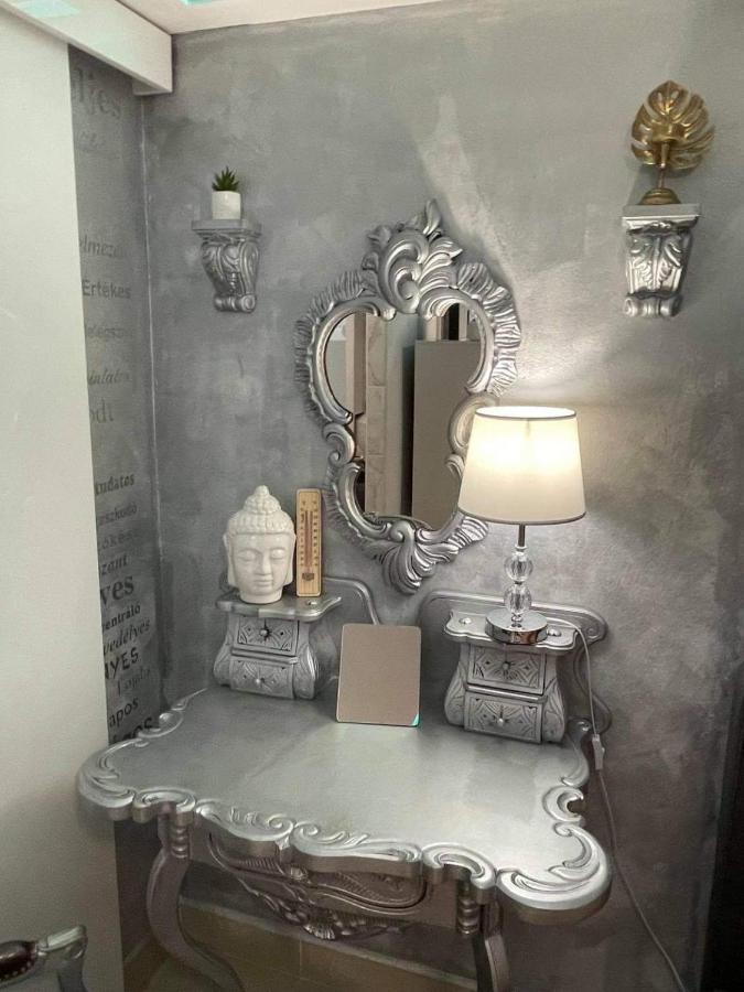 Little Brill Apartment Eger Ngoại thất bức ảnh