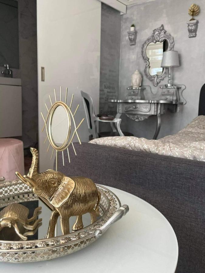 Little Brill Apartment Eger Ngoại thất bức ảnh